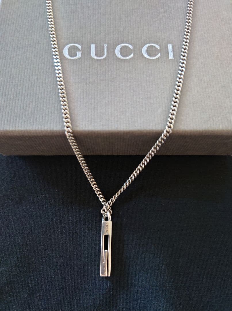 グッチGUCCI ネックレス シルバー925 カットアウト Gバー Gプレート