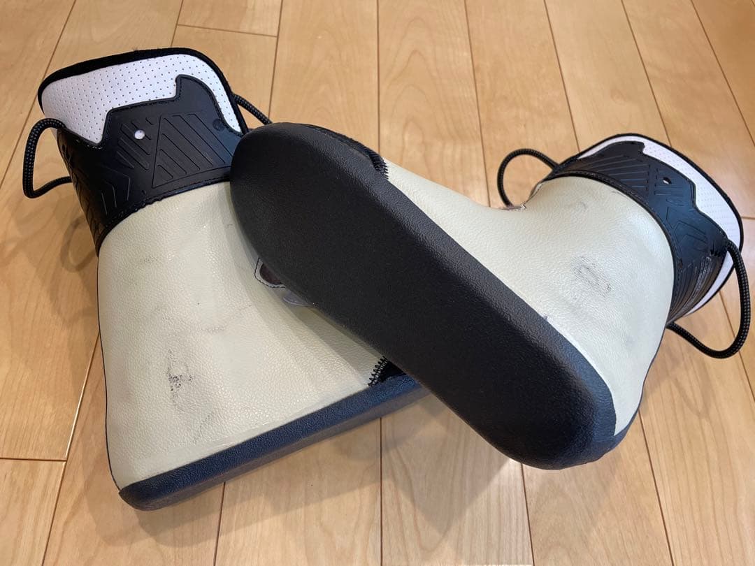 BUMPS8 GENスキーブーツ 23.5センチ