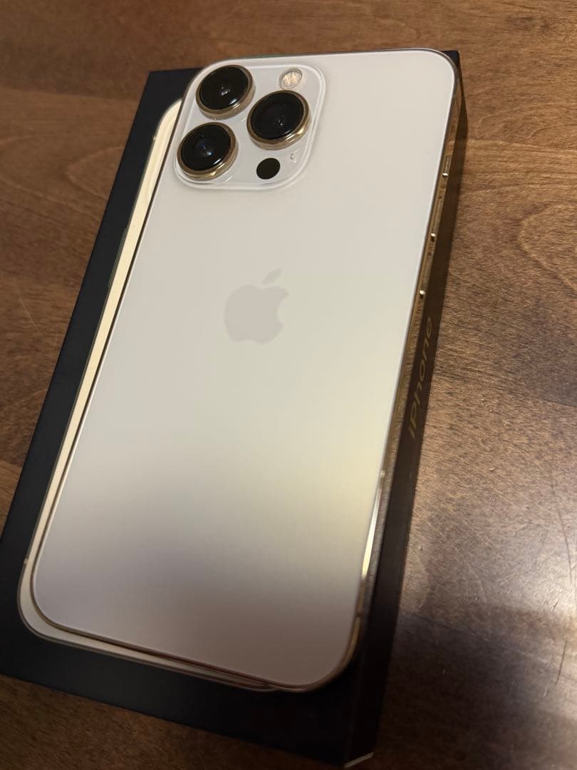 iPhone 13 Pro ゴールド 256G SIMフリー　美品