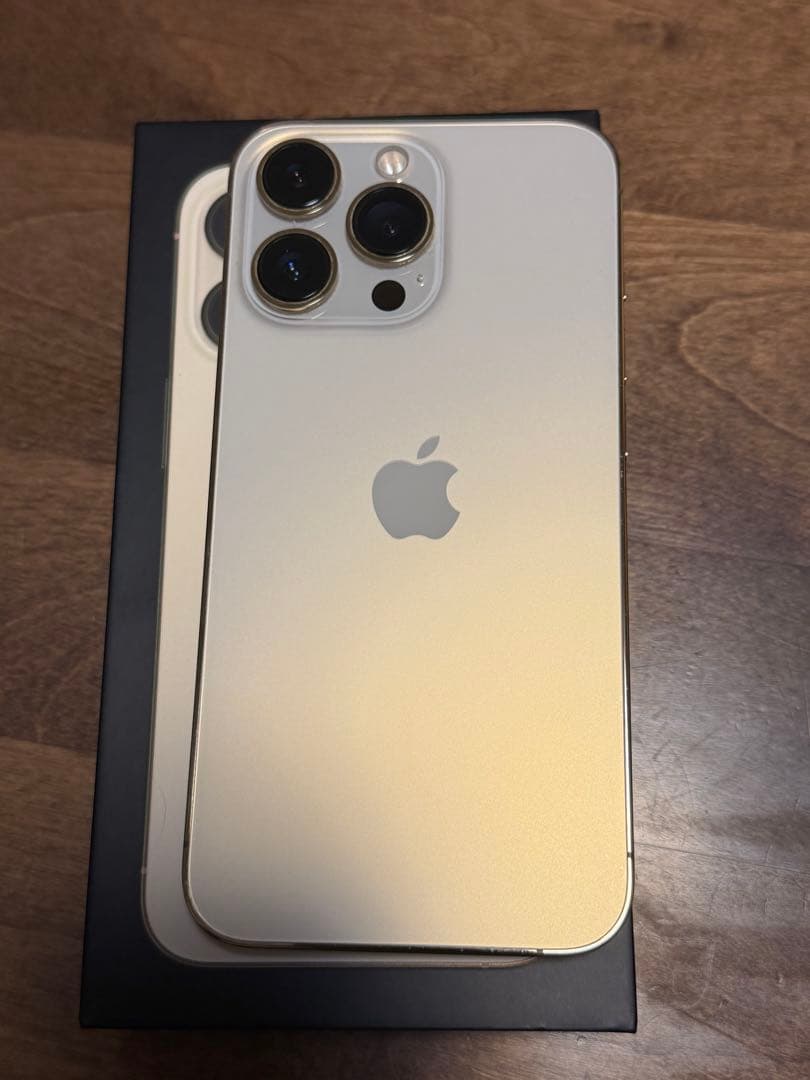 iPhone 13 Pro ゴールド 256G SIMフリー　美品