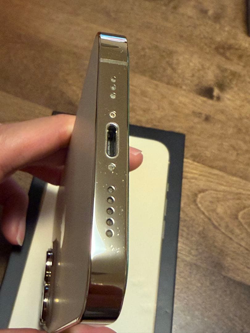 iPhone 13 Pro ゴールド 256G SIMフリー　美品