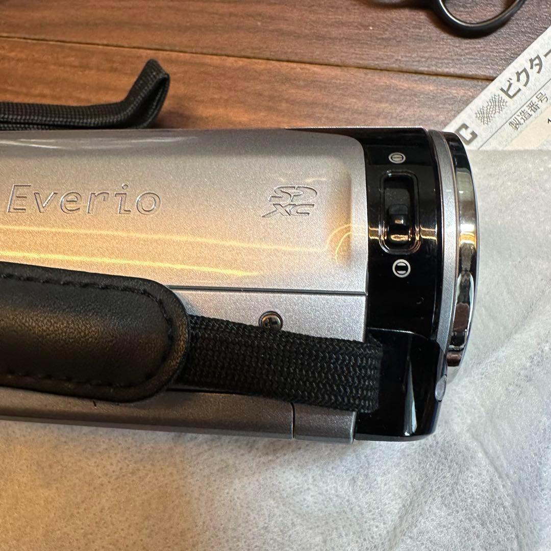 Victor JVC GZ-HM690-S ビデオカメラ 動作確認済み 0384