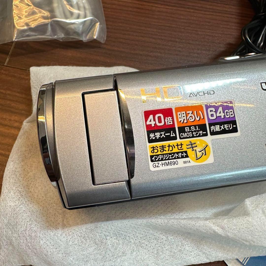 Victor JVC GZ-HM690-S ビデオカメラ 動作確認済み 0384