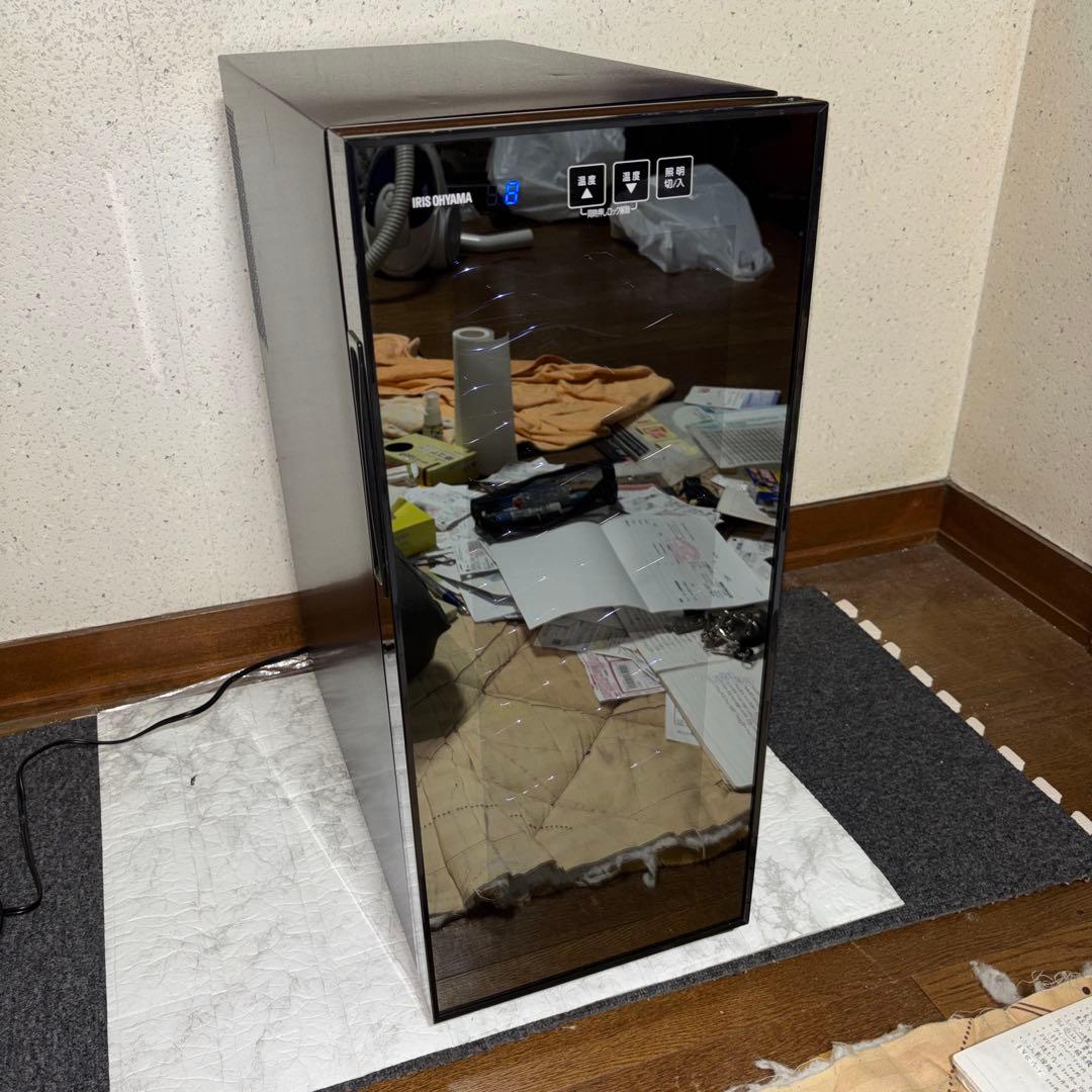 【2025年製】アイリスオーヤマ　ペルチェ式ワインセラー　PWC-331P-B