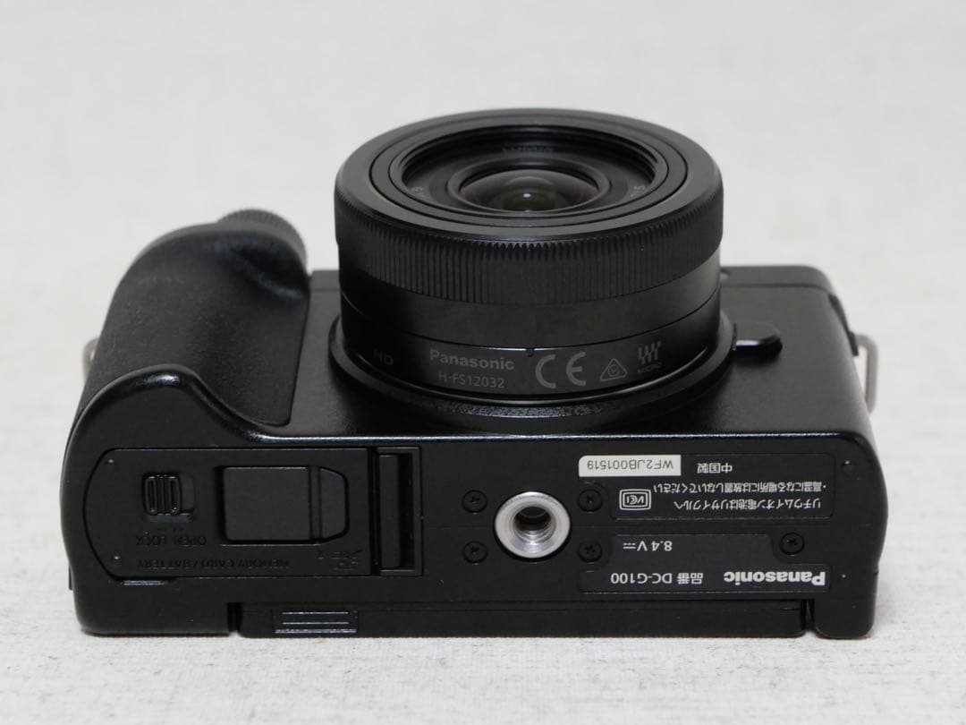 LUMIX パナソニック DC-G100 標準ズームレンズ・予備バッテリー付き