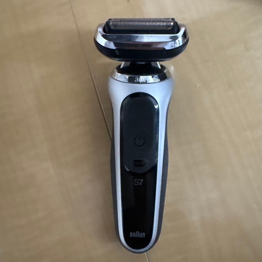Braun S7 メンズ電気シェーバー 充電スタンド付き