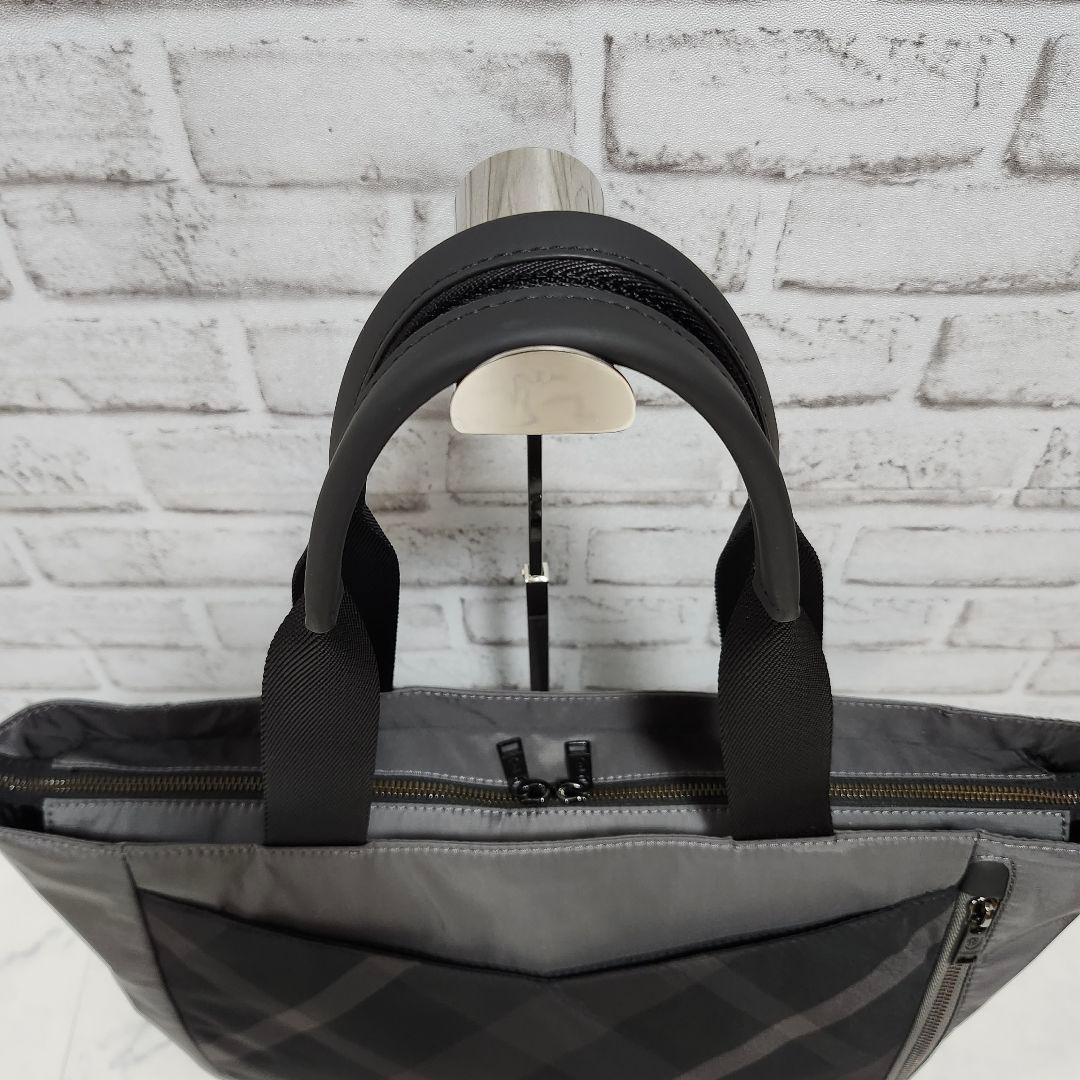 美品☆ブラックレーベルクレストブリッジ　トートバッグ　CBチェック　肩掛け　A4