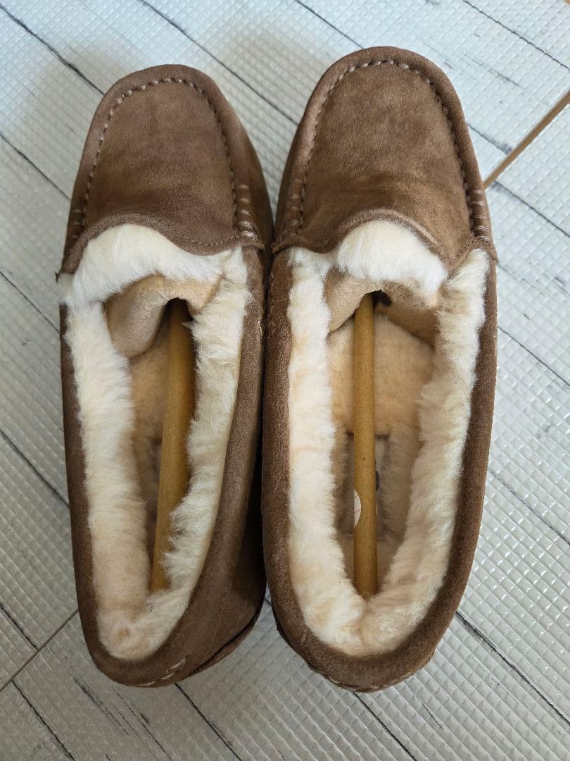 UGG(アグ) レディース ANSLEYモカシン 6サイズ