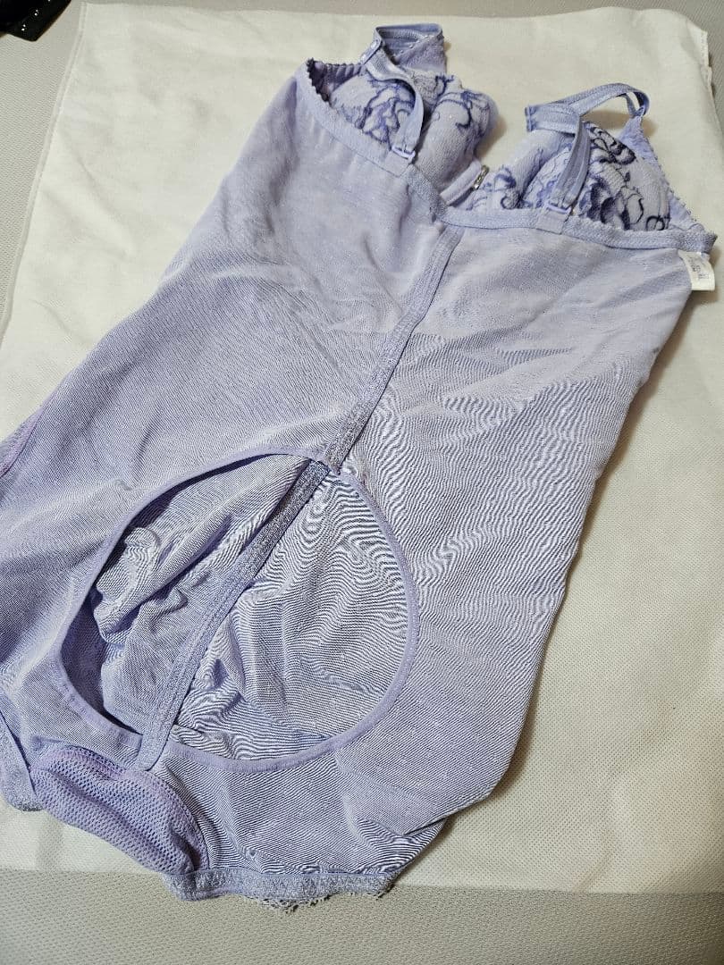 デコルテリュミエスイデラ ボディスーツC70