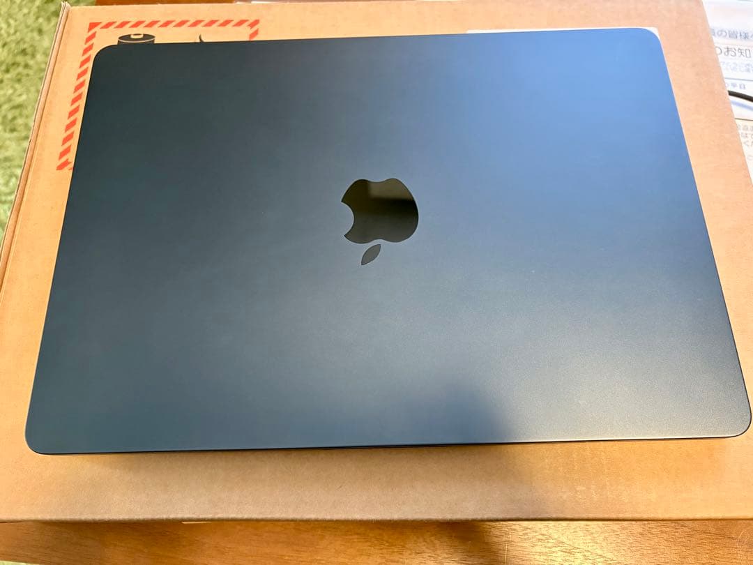 MacBook Air (M2, 2022) 本体
