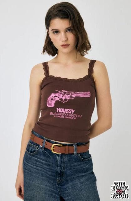 MOUSSY BEP GUN GRAPHIC キャミソール ブラウン
