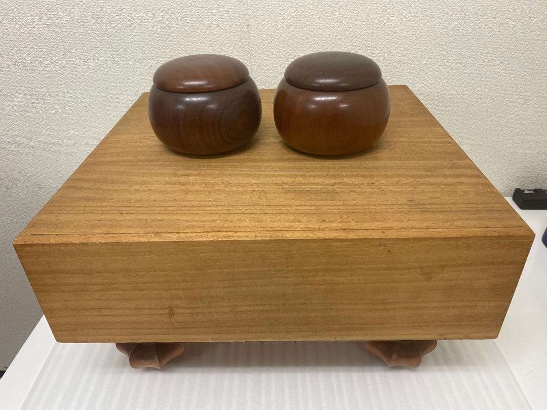 3-1926 碁盤（榧）・碁石（蛤、花梨）セット