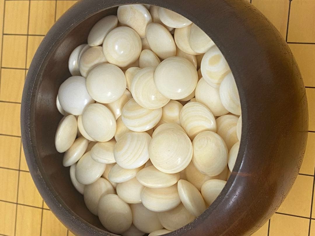 3-1926 碁盤（榧）・碁石（蛤、花梨）セット