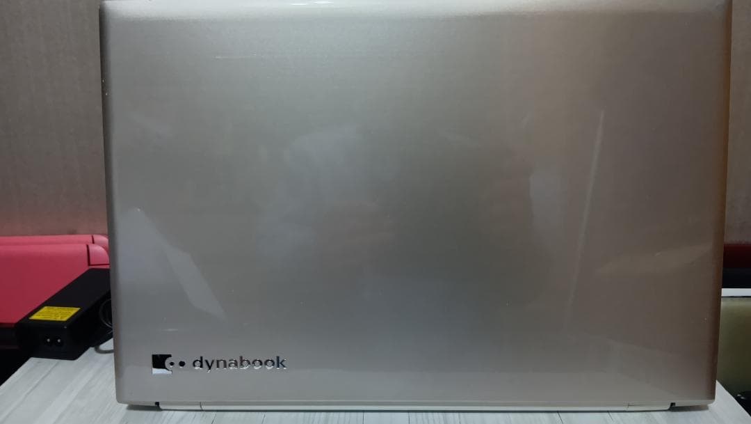 Dynabook　AZ45/CG　7世代i3 黄ばみ小