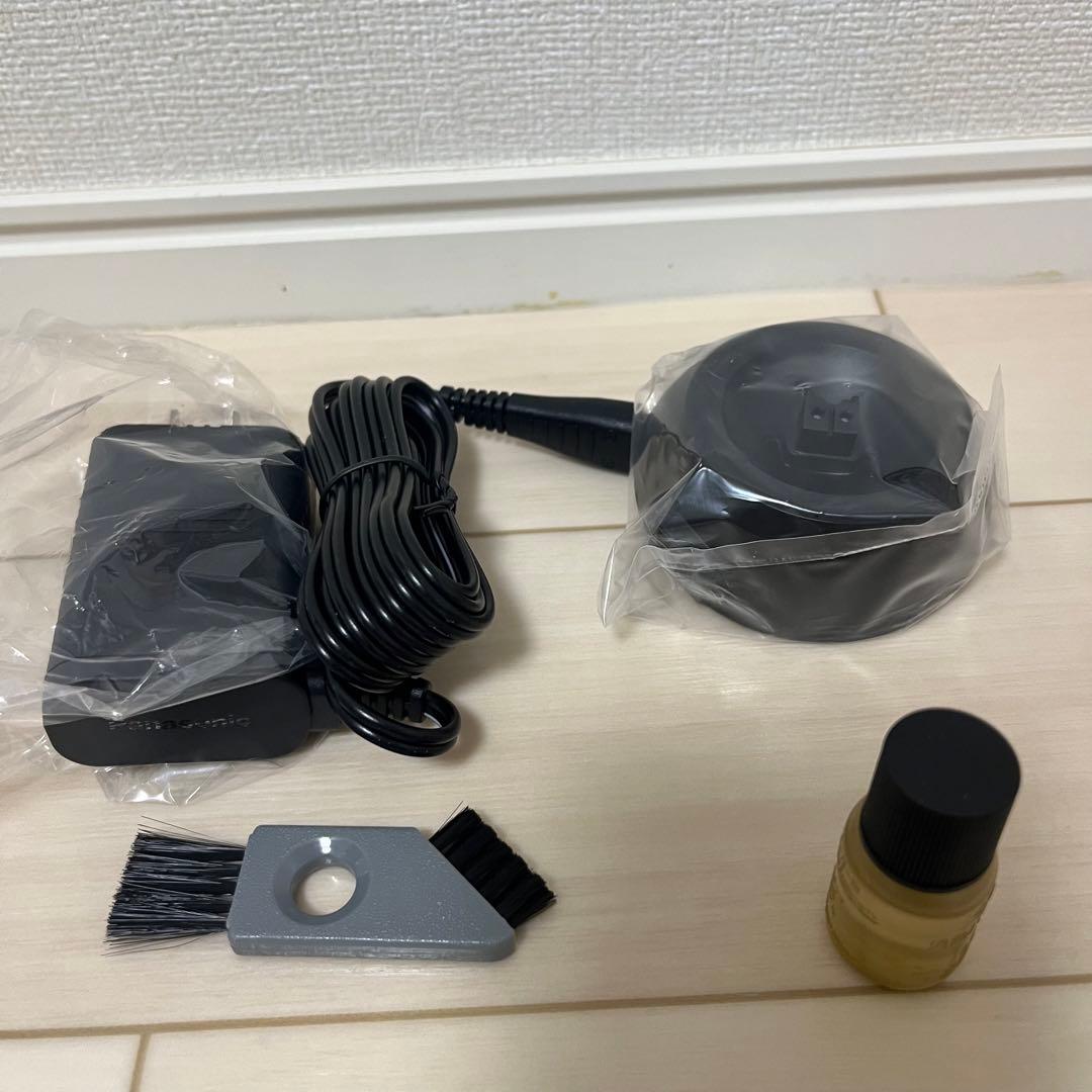 パナソニック メンズシェーバー ラムダッシュ 3枚刃 ES-LT4Q-R