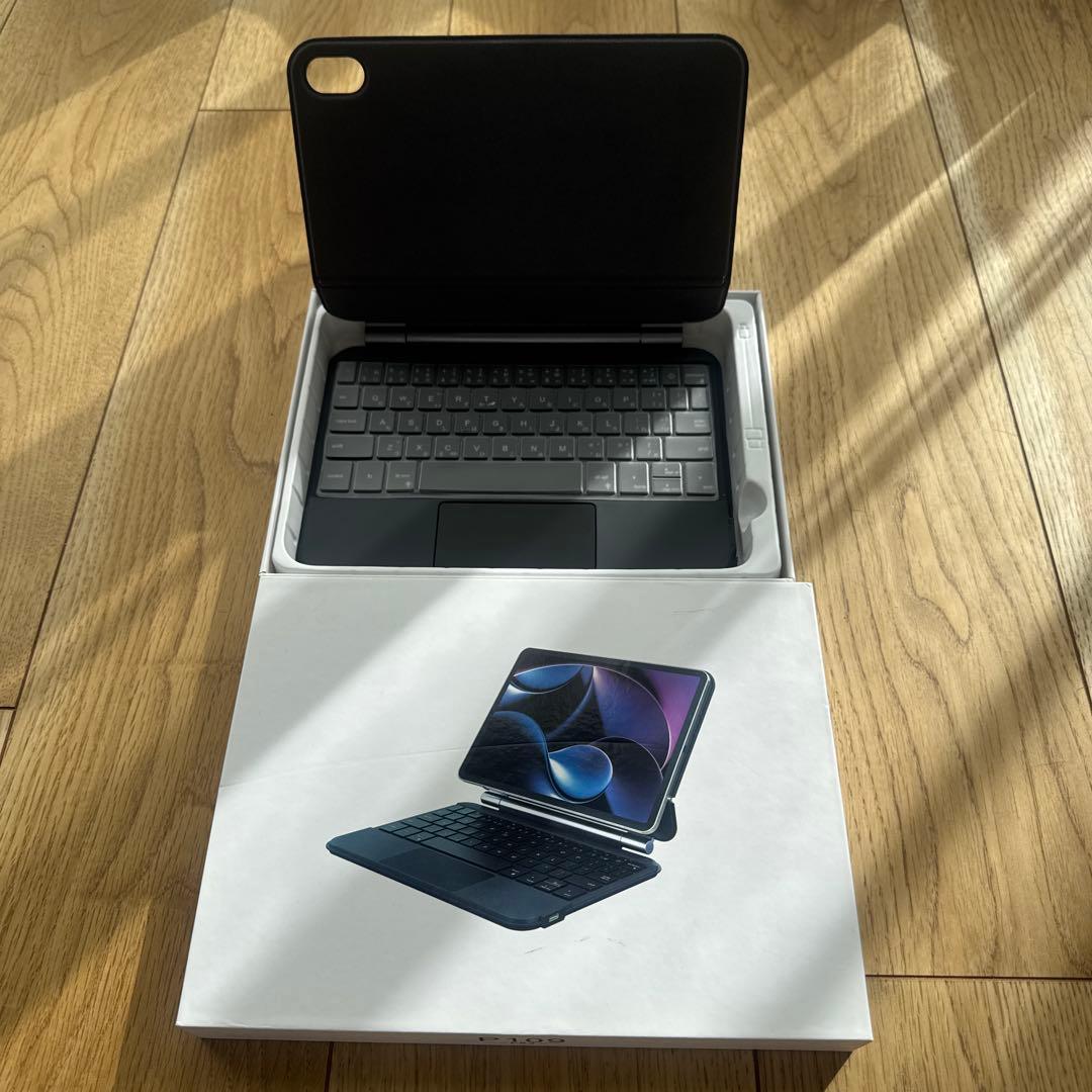 ipad mini6.7用　マジックキーボードケース　【黒】ほぼ新品