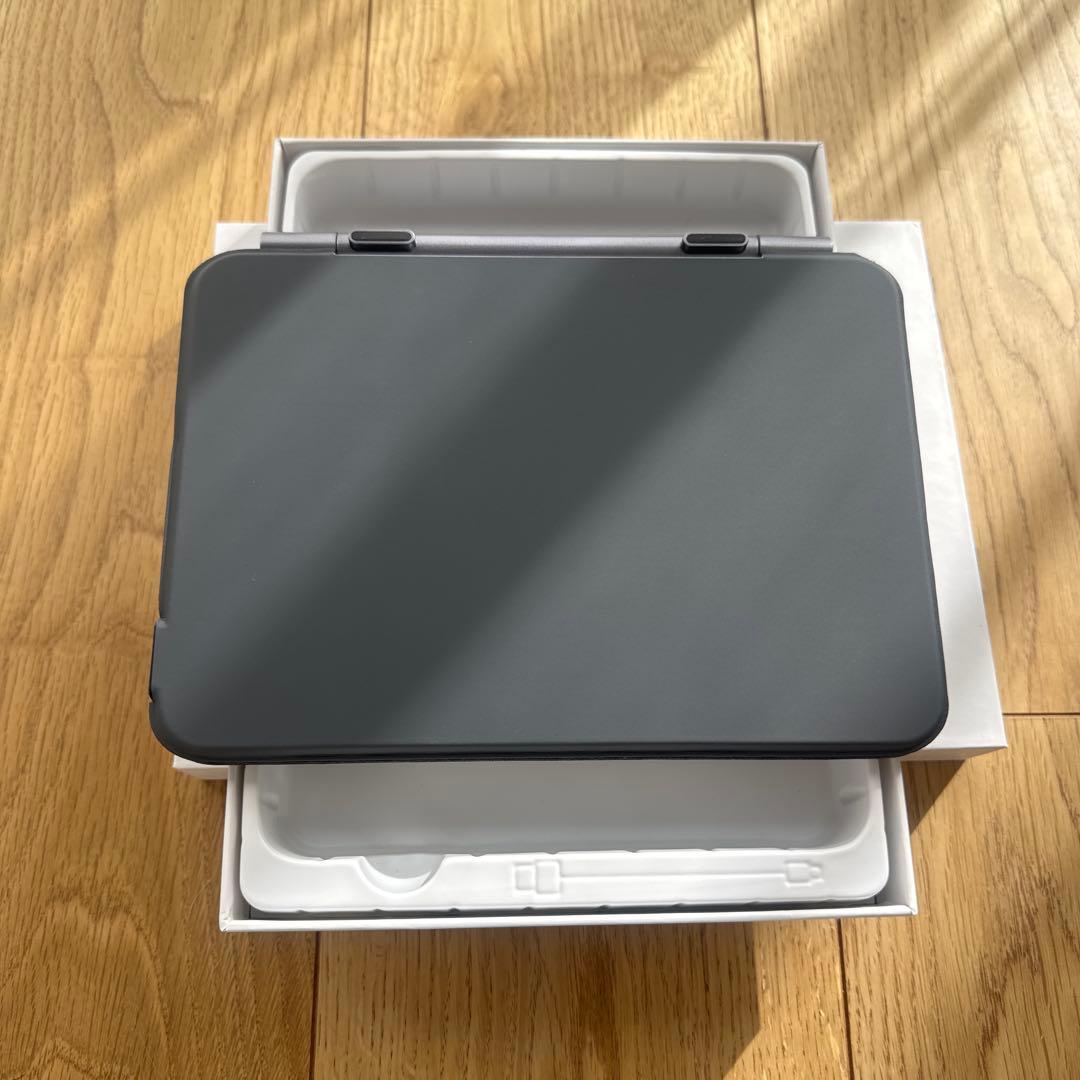 ipad mini6.7用　マジックキーボードケース　【黒】ほぼ新品