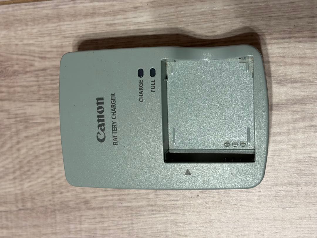 Canon IXY Digital 930 IS ゴールド