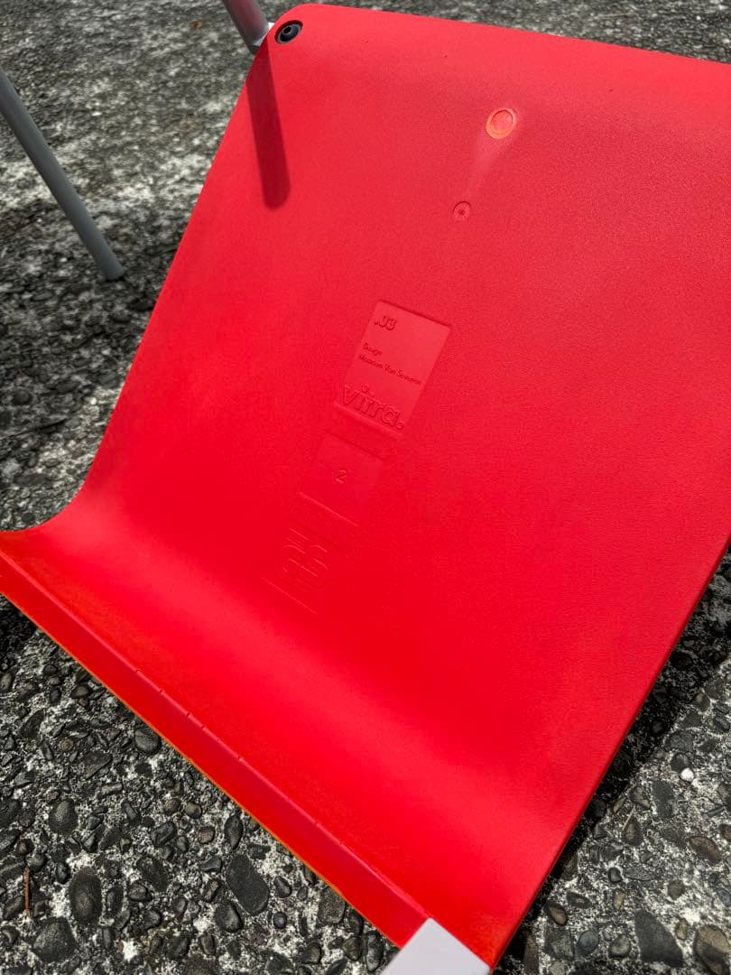 D*I様 vitra ヴィトラ スタッキングチェア 椅子 ポストモダン スペース