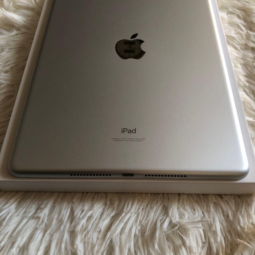 【早い者勝ち】iPad 第9世代 64GB SIMフリー【すぐ発送】