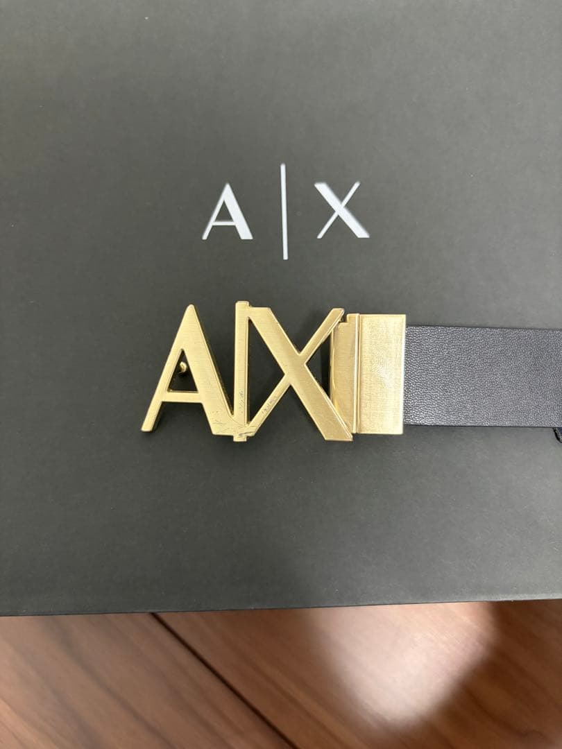 Armani Exchange ブラックレザーベルト