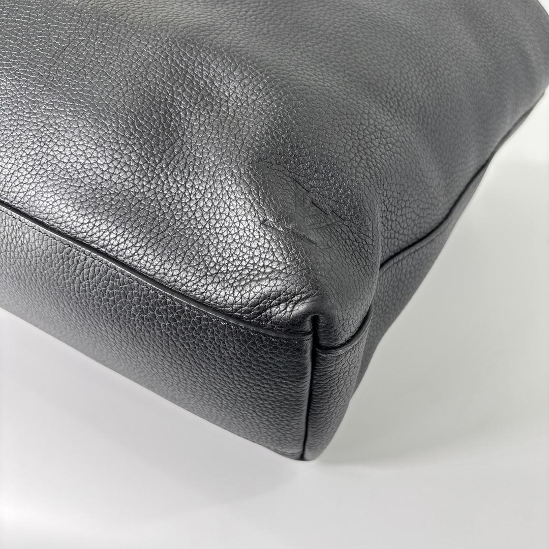 超極美品 ルイヴィトン トリヨンレザー カバ ヴォワヤージュ トートバッグ