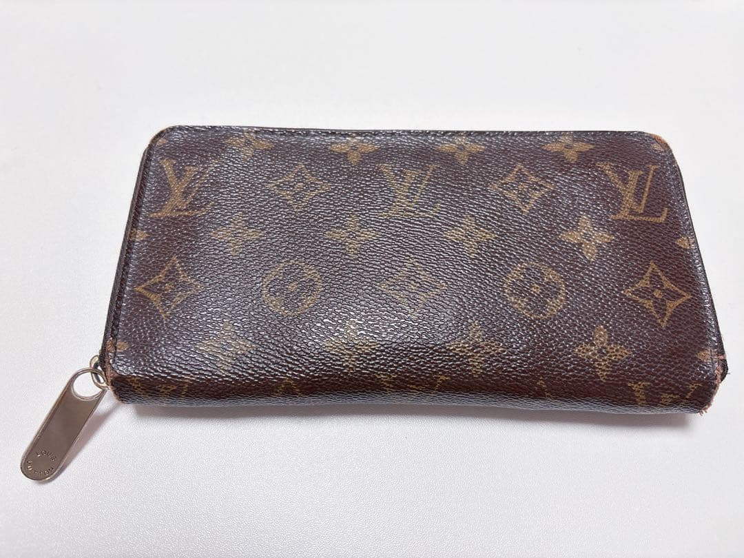 LOUIS VUITTON（ルイヴィトン） ジッピーウォレット / モノグラム