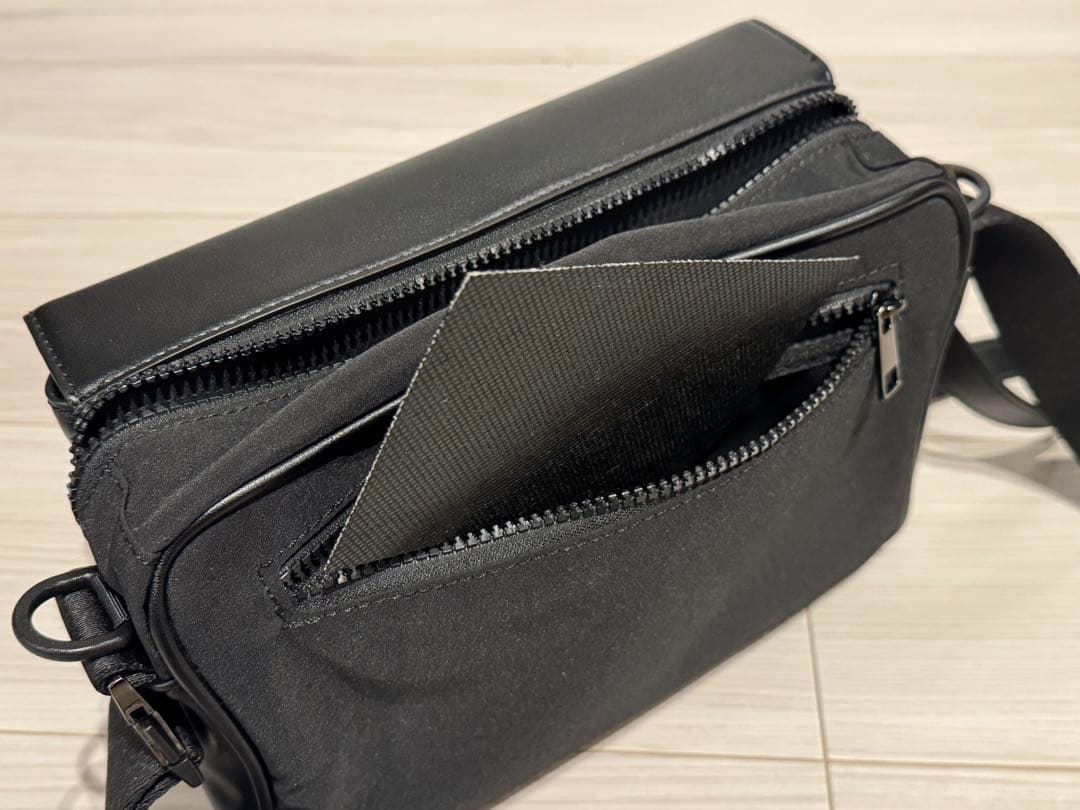 MATO by MARLMARL 防汚ポケット付きワイプスショルダーバッグ