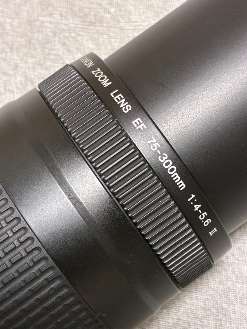 ⭐️美品⭐️ Canon EF 75-300mm F4-5.6 II フード付望遠