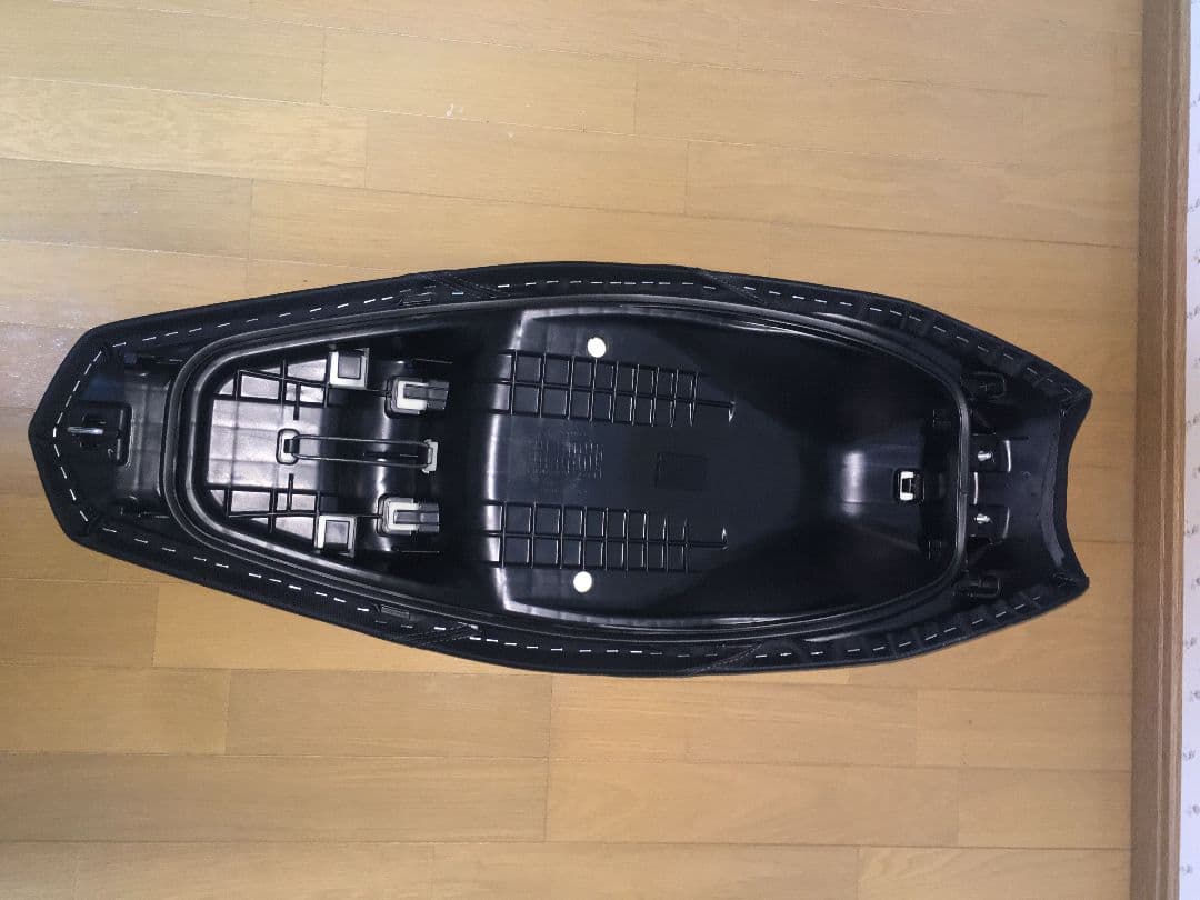 PCX2025 純正シート