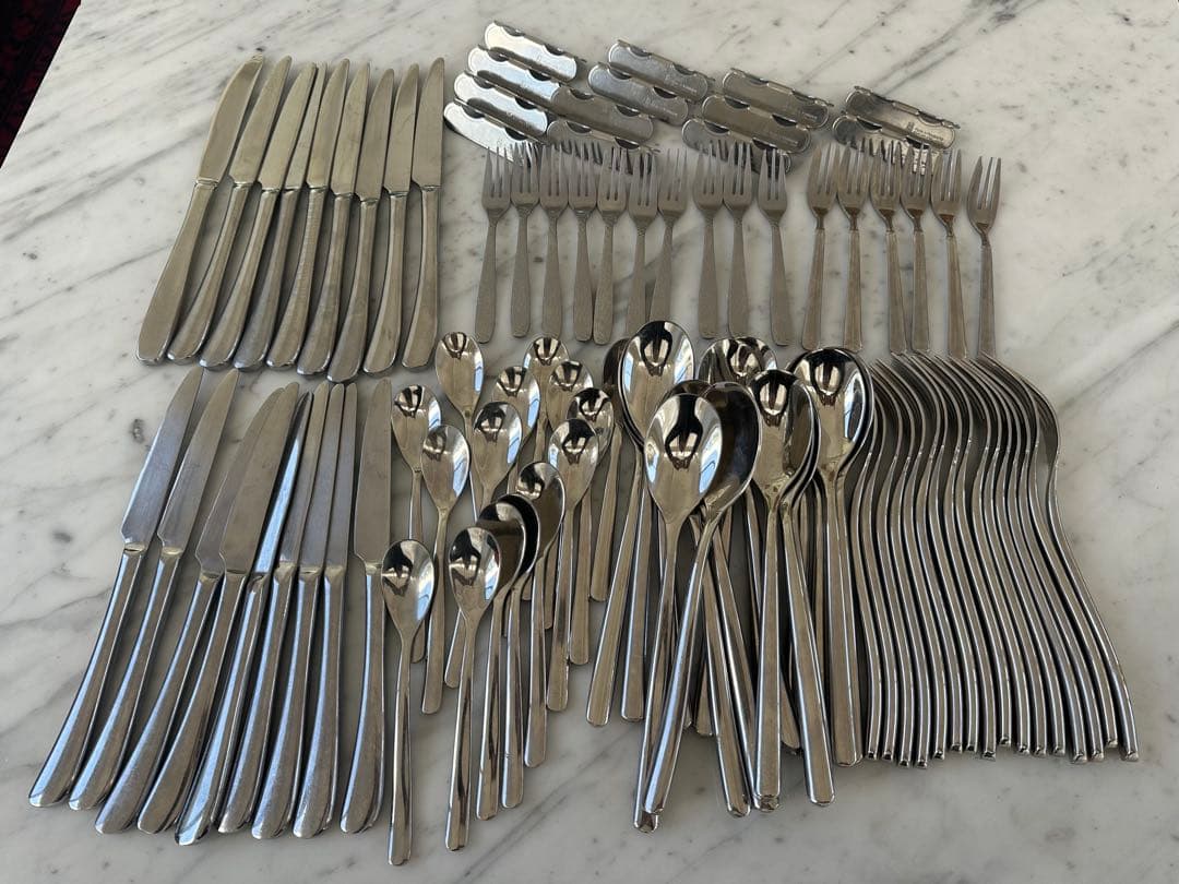 美品／19人用ステンレスカトラリーセット一式