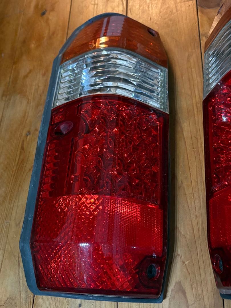 78プラド　71プラド　DEPO LEDテールランプユニット