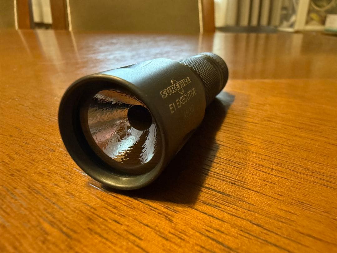 SUREFIRE E1 EXECUTIVE 懐中電灯