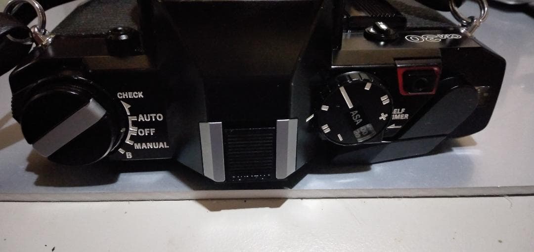 オリンパスOM-30