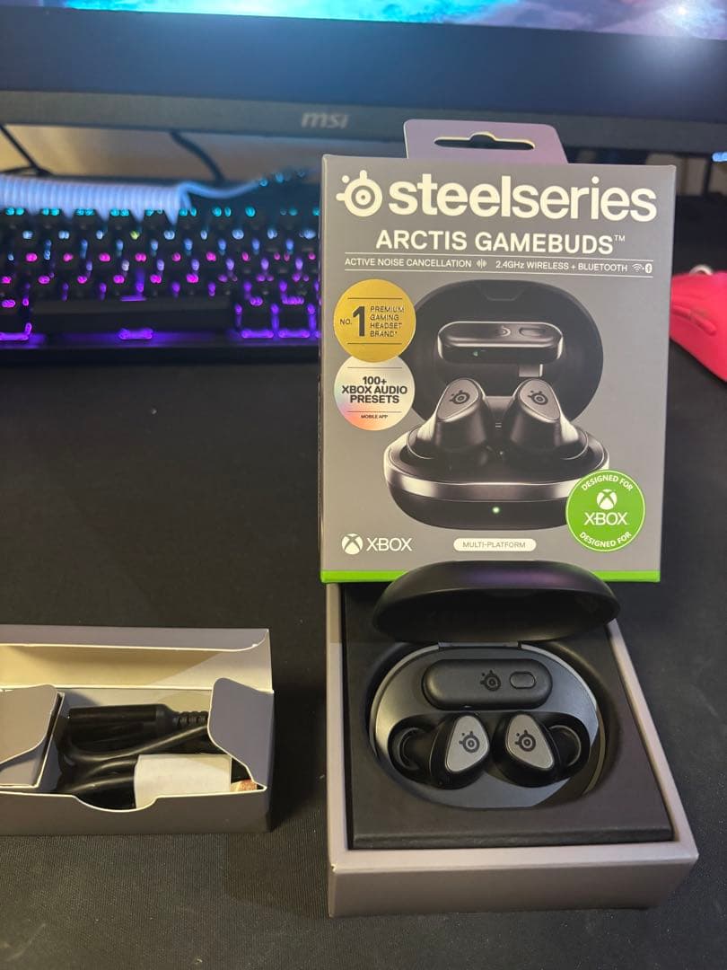 SteelSeries Arctis Gamebuds ワイヤレスイヤホン