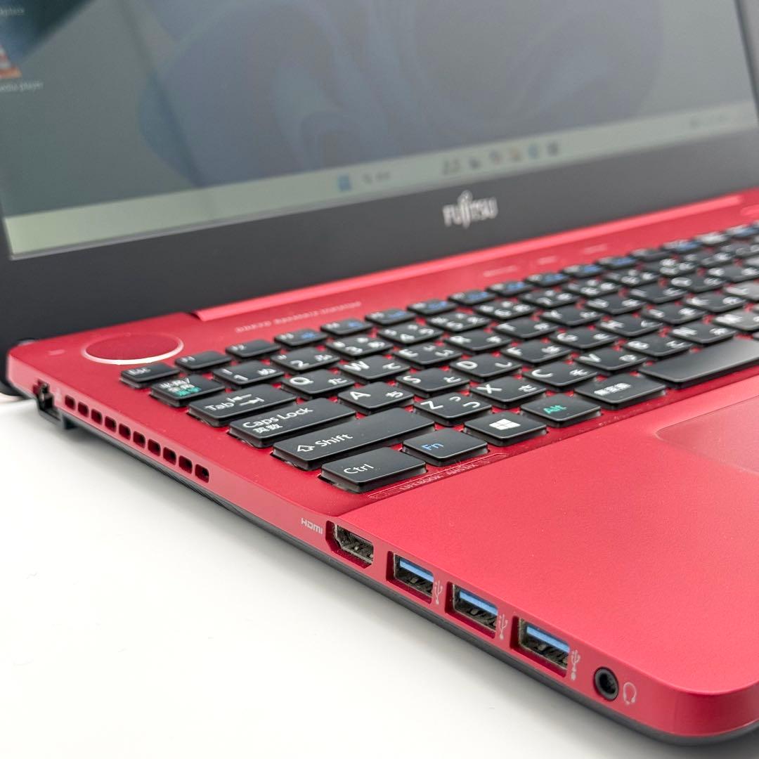 富士通ノートPC i7 16GB 新品SSD512 Blu-ray 11pro