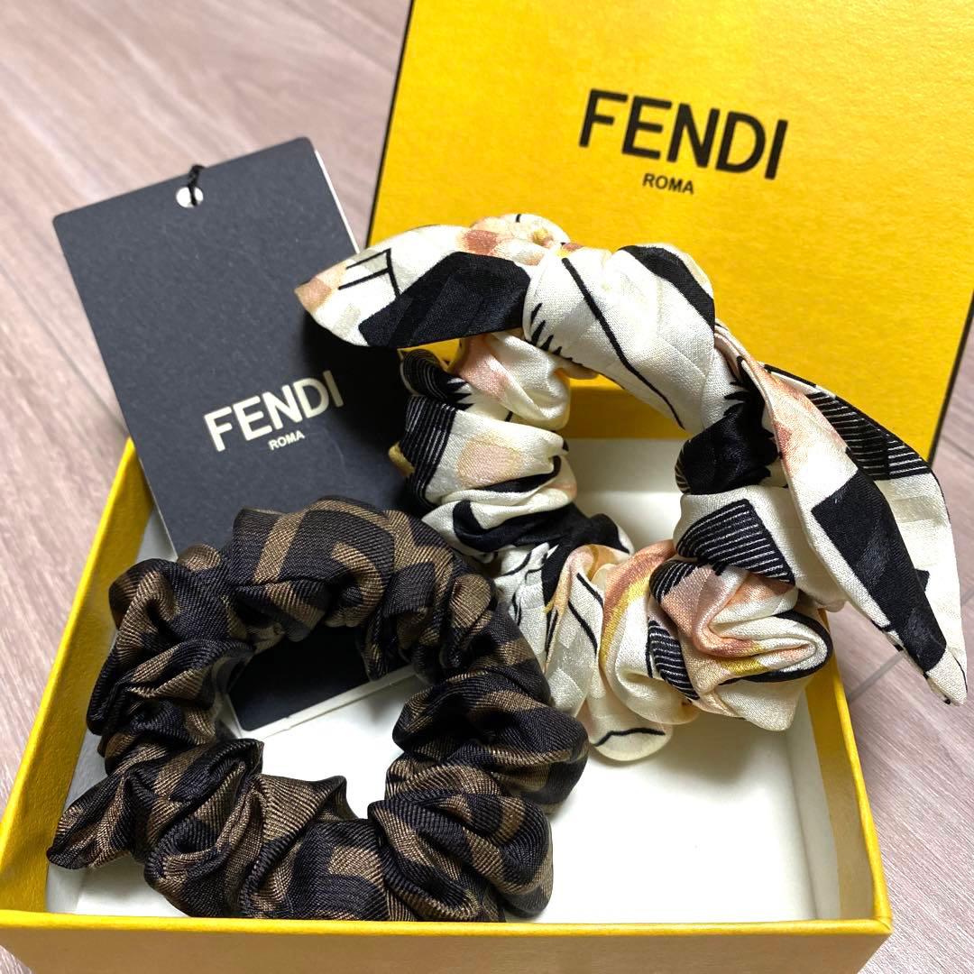 ◆Fendi シルク　シュシュセット　２個　箱付き