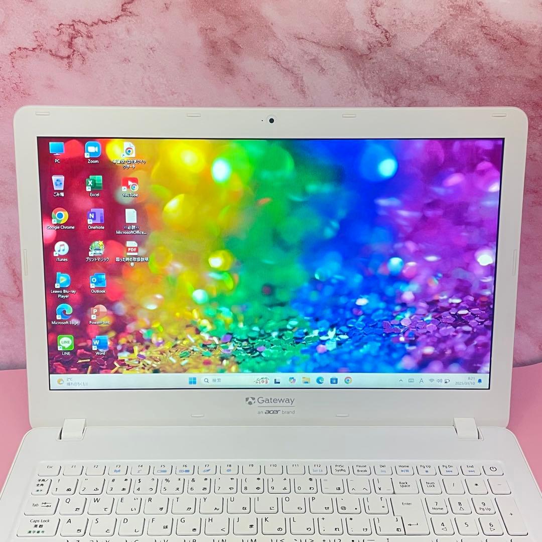 本日削除限定価格❤️薄型ノートパソコン/ホワイト/カメラ付き/オフィス付き