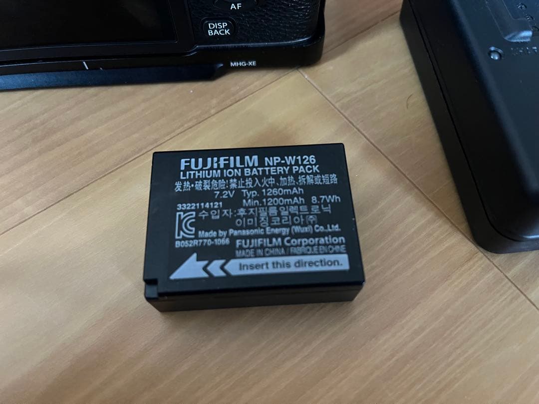 FUJIFILM X-E2 ミラーレスカメラ 本体　美品