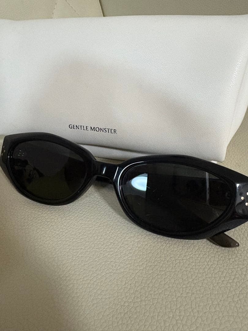 GENTLE MONSTER ジェントルモンスター　Dada