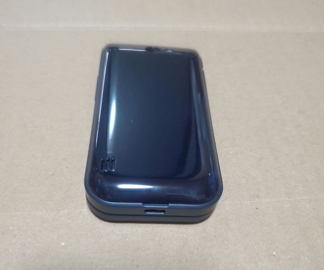 ノキア 2720 Flip Dual SIM TA-1170 4G SIMフリー