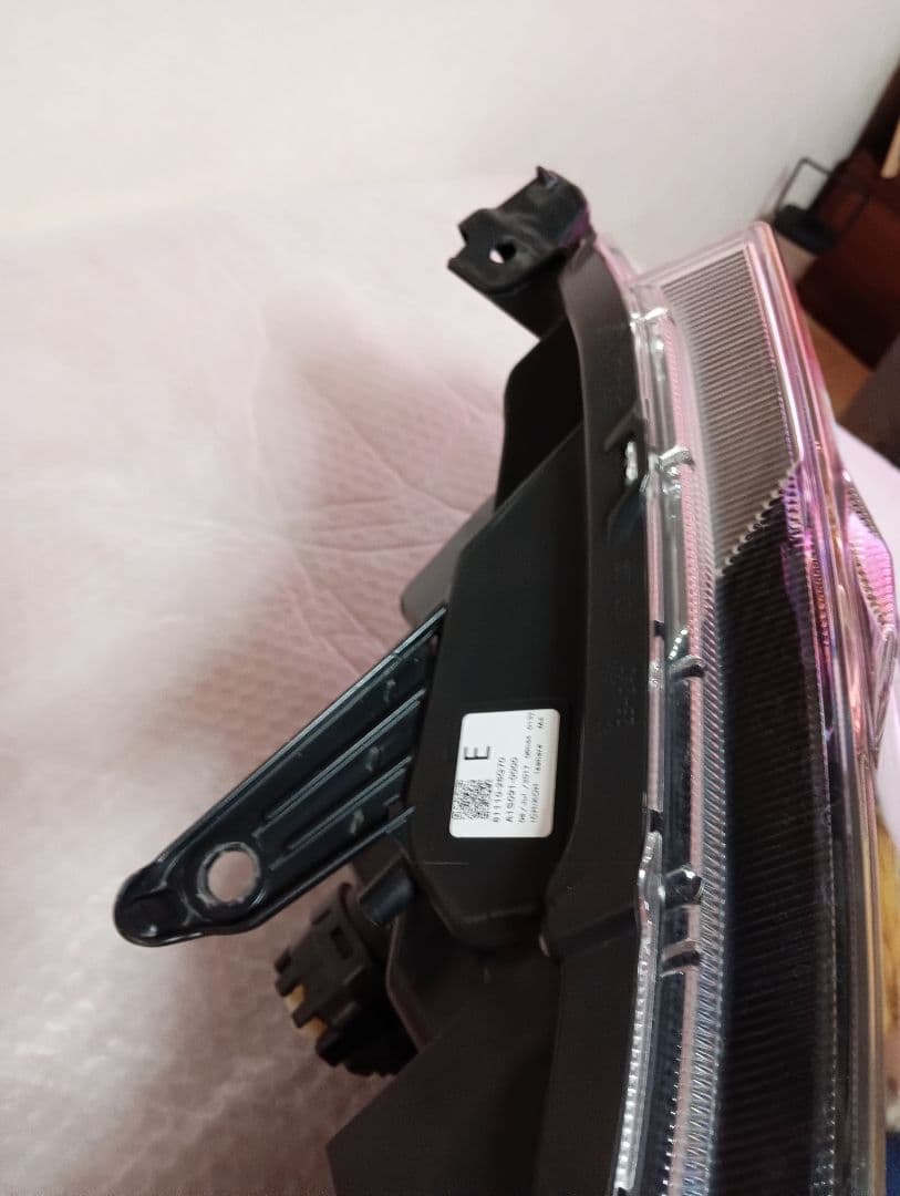 ヴォクシー80系後期ヘッドライトZRR80W/ZRR80/