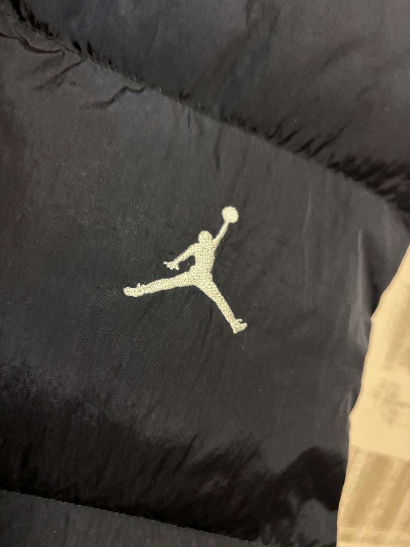 ナイキ　Jordan ダウンベスト