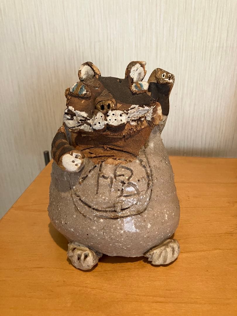 専用　森正　招き猫　左手　陶器オブジェ ユニーク　可愛い