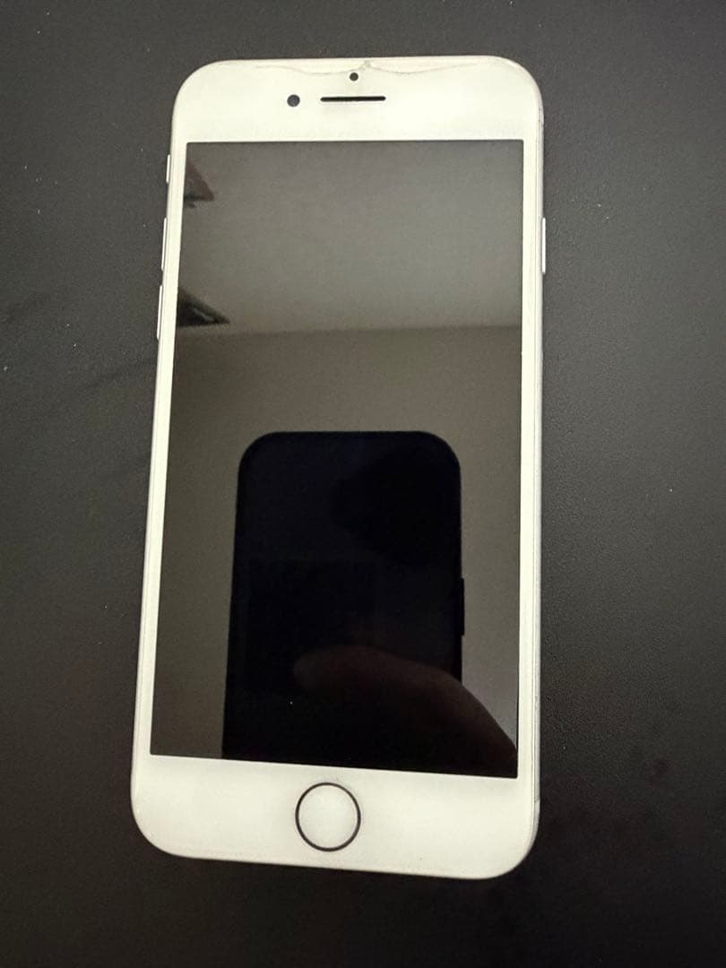iPhone8 ホワイト 本体