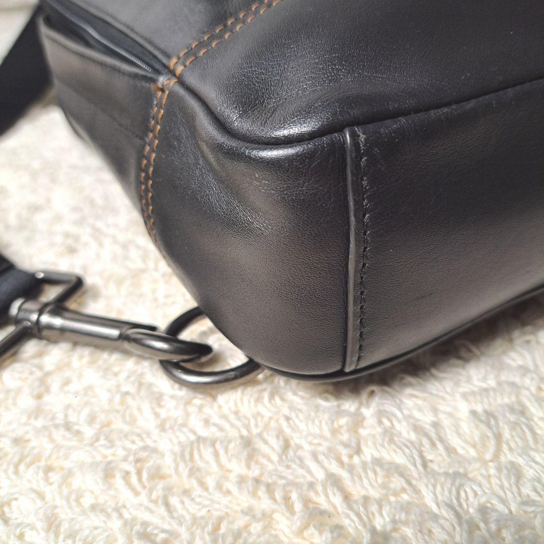 【極美品】コーチCOACHボディバッグ　ショルダーバッグ　レザー本革　ブラック