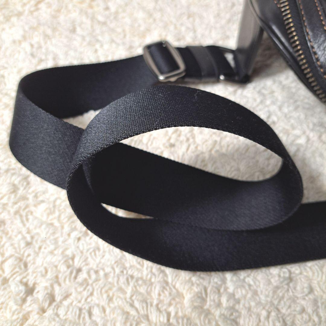 【極美品】コーチCOACHボディバッグ　ショルダーバッグ　レザー本革　ブラック