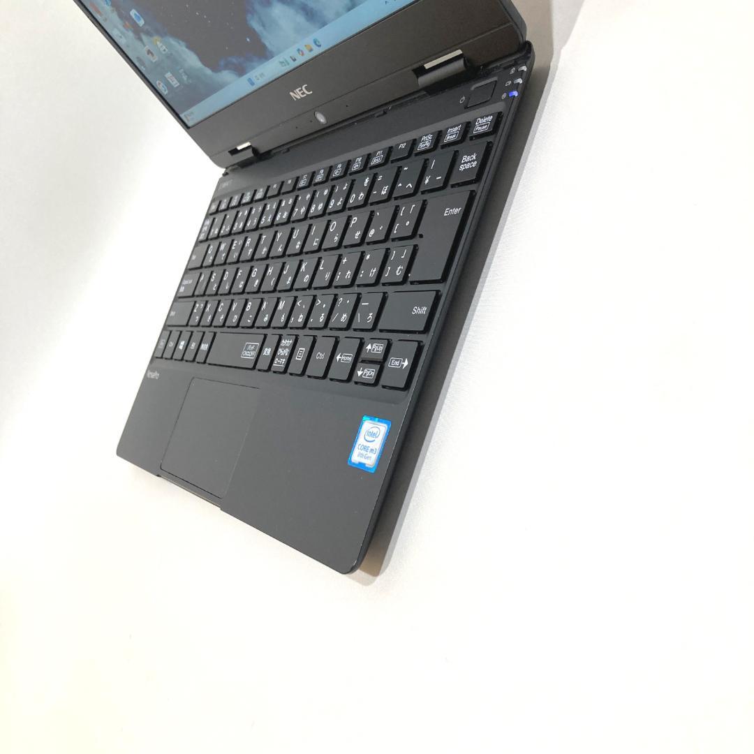 初心者✨快適・カメラ付・薄型・超軽量✨黒✨すぐ使えるノートパソコン◇D456-2