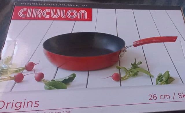 プリシラ様/新品未使用/マイヤーサーキュロンオリジンズ/スキレット/