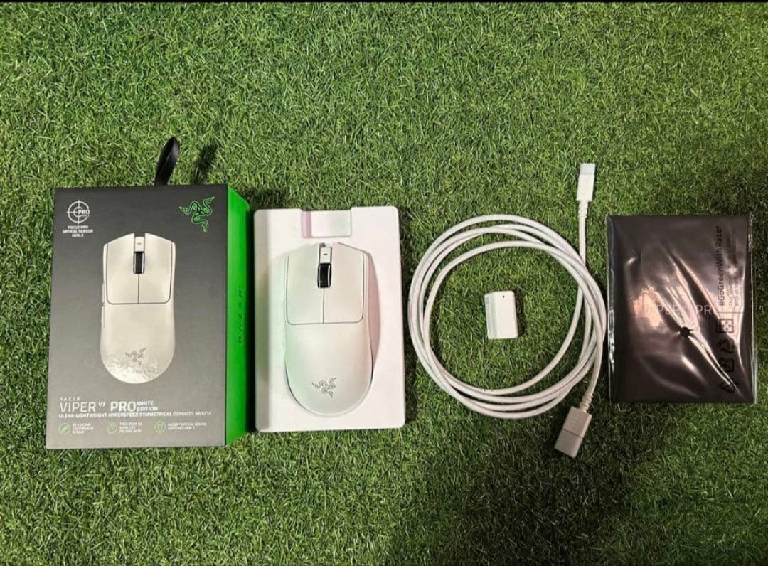 【美品】Razer Viper V3 Pro White Edition